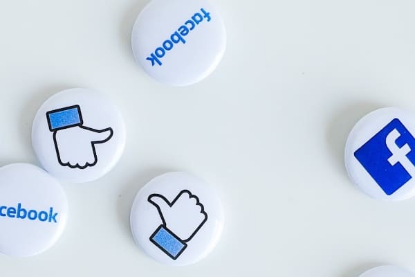 Facebook広告運用代行